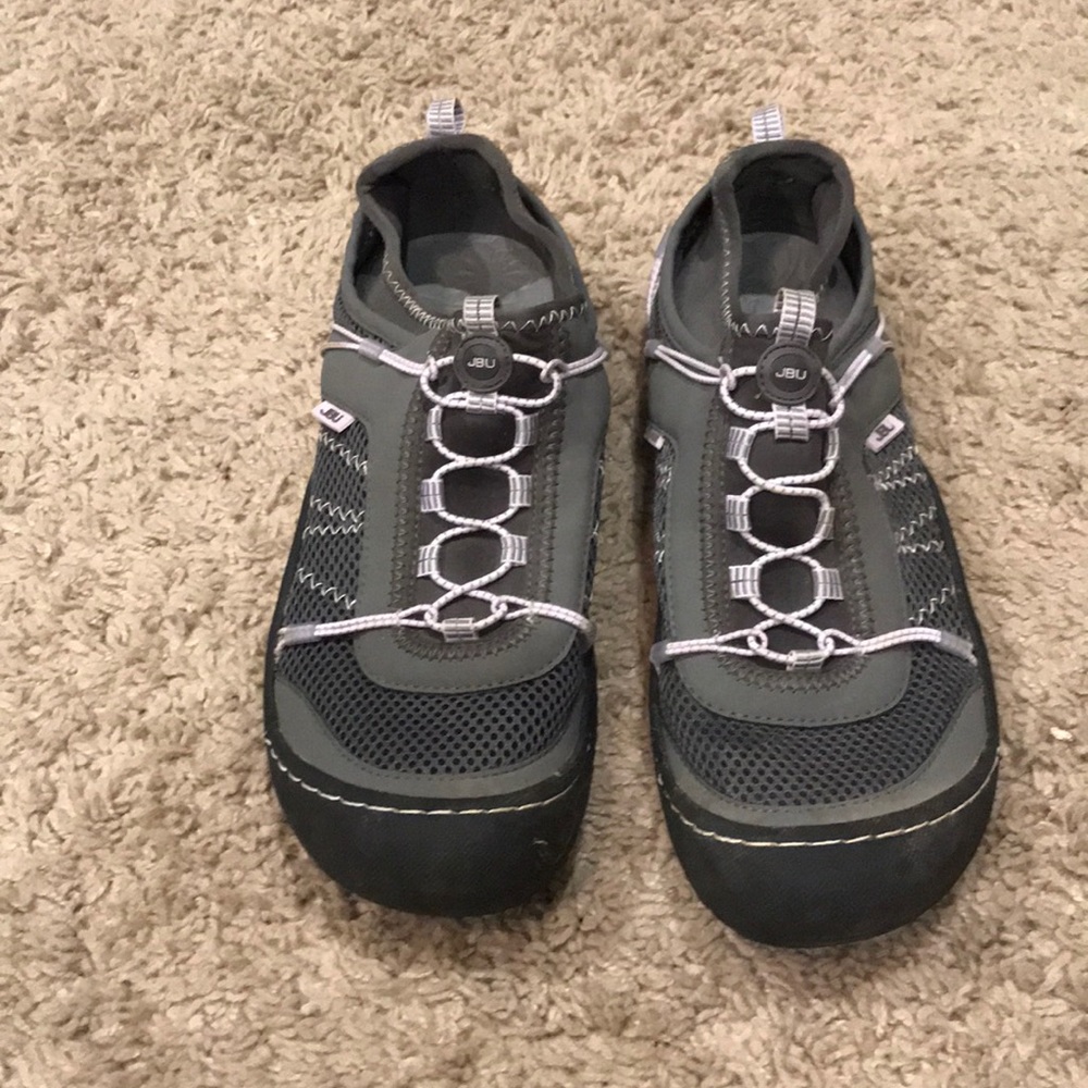 Water shoes
